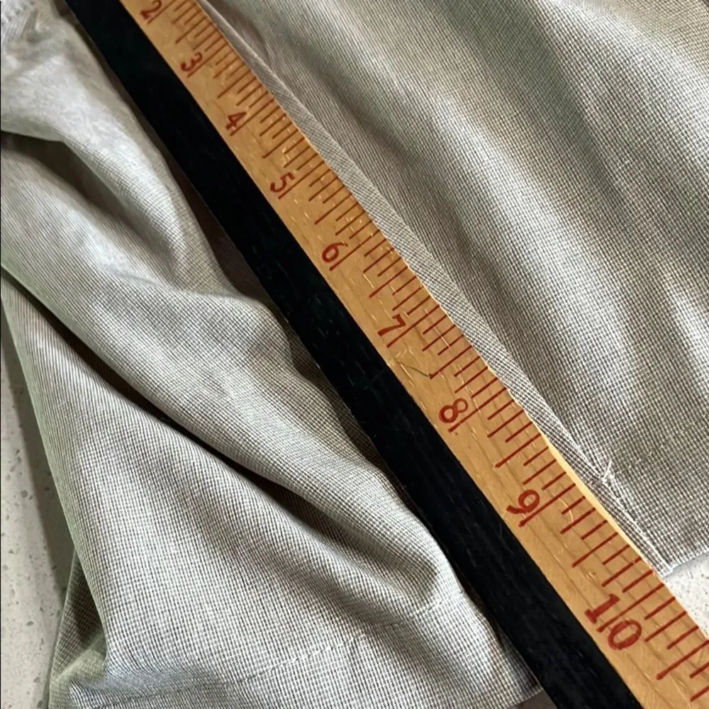 Travis Mathew Gray Flat Front Golf Shorts Size 34